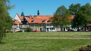 Wordgarten mit Blick zur Stadt